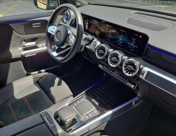 Mercedes-Benz GLB 18
