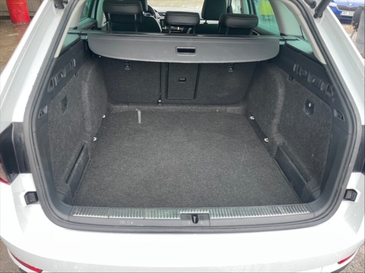 Škoda Superb Kombi 1,5 l 110 kw