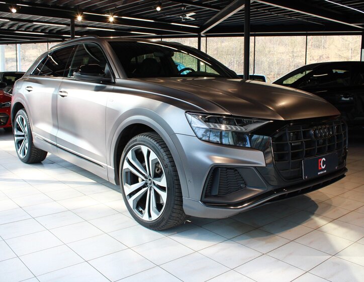 Audi Q8 SUV 3,0 l 210 kw