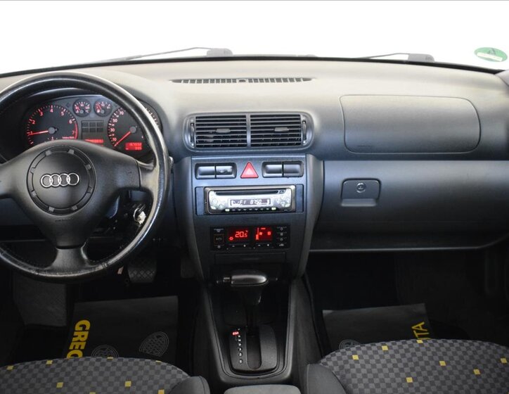 Audi A3 Hatchback 1,6 l 74 kw