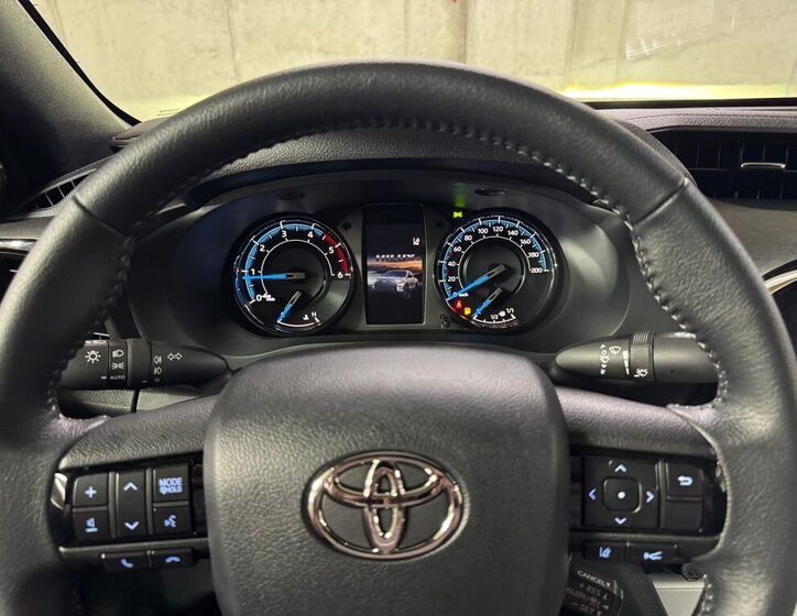 Toyota Hilux Pick-up 2,8 l 150 kw
