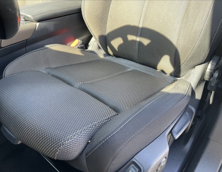 DS Automobiles DS7 Crossback Kombi 2,0 l 130 kw