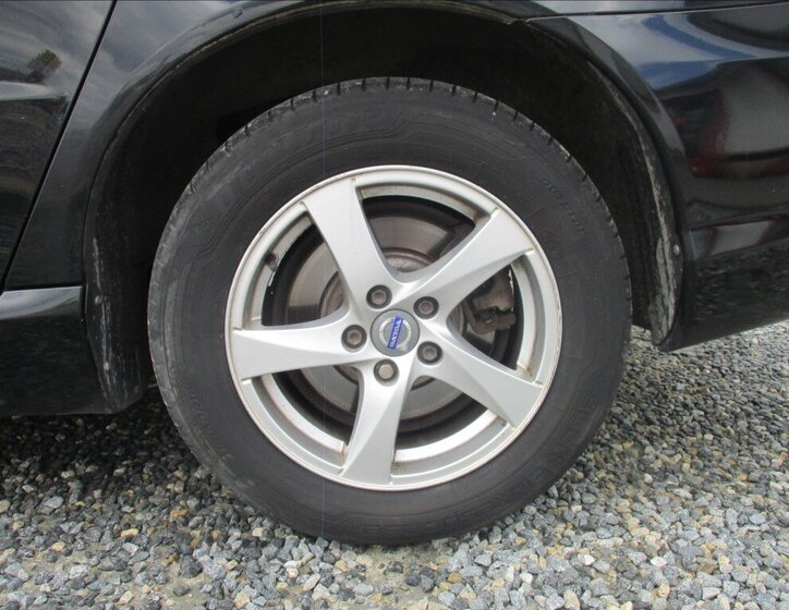 Volvo V70 Kombi 2,0 l 133 kw