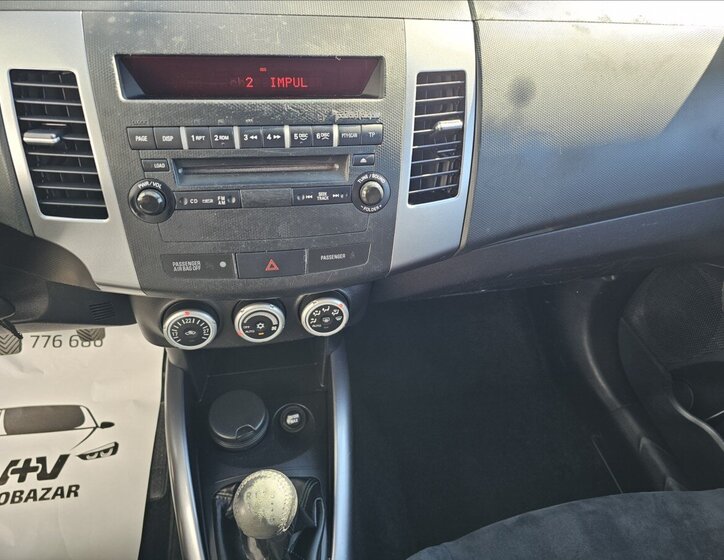 Mitsubishi Outlander SUV / Terénní 2,2 l 115 kw