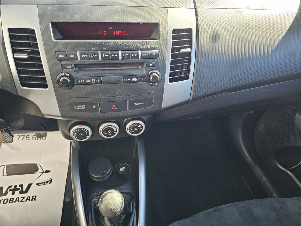 Mitsubishi Outlander SUV / Terénní 2,2 l 115 kw