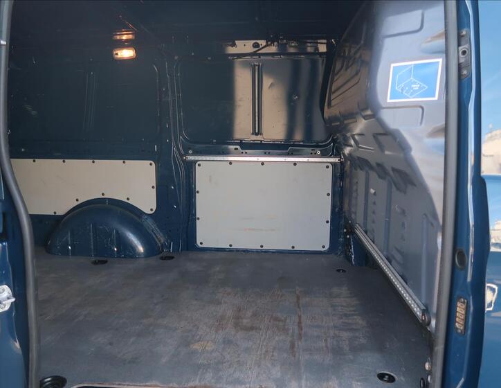 Mercedes-Benz Vito 18