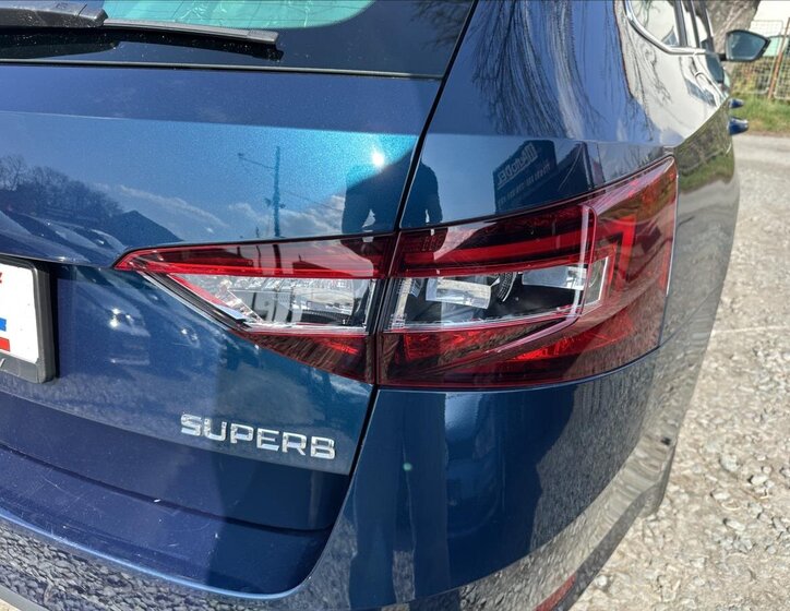 Škoda Superb Kombi 2,0 l 110 kw