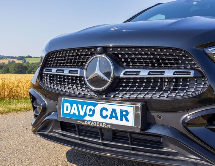 Mercedes-Benz GLA 43