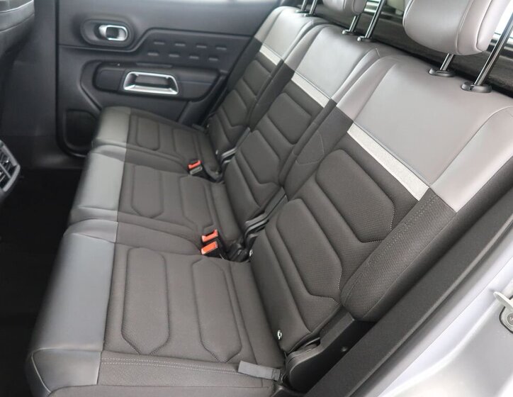 Citroën C5 Aircross SUV / Terénní 1,2 l 96 kw