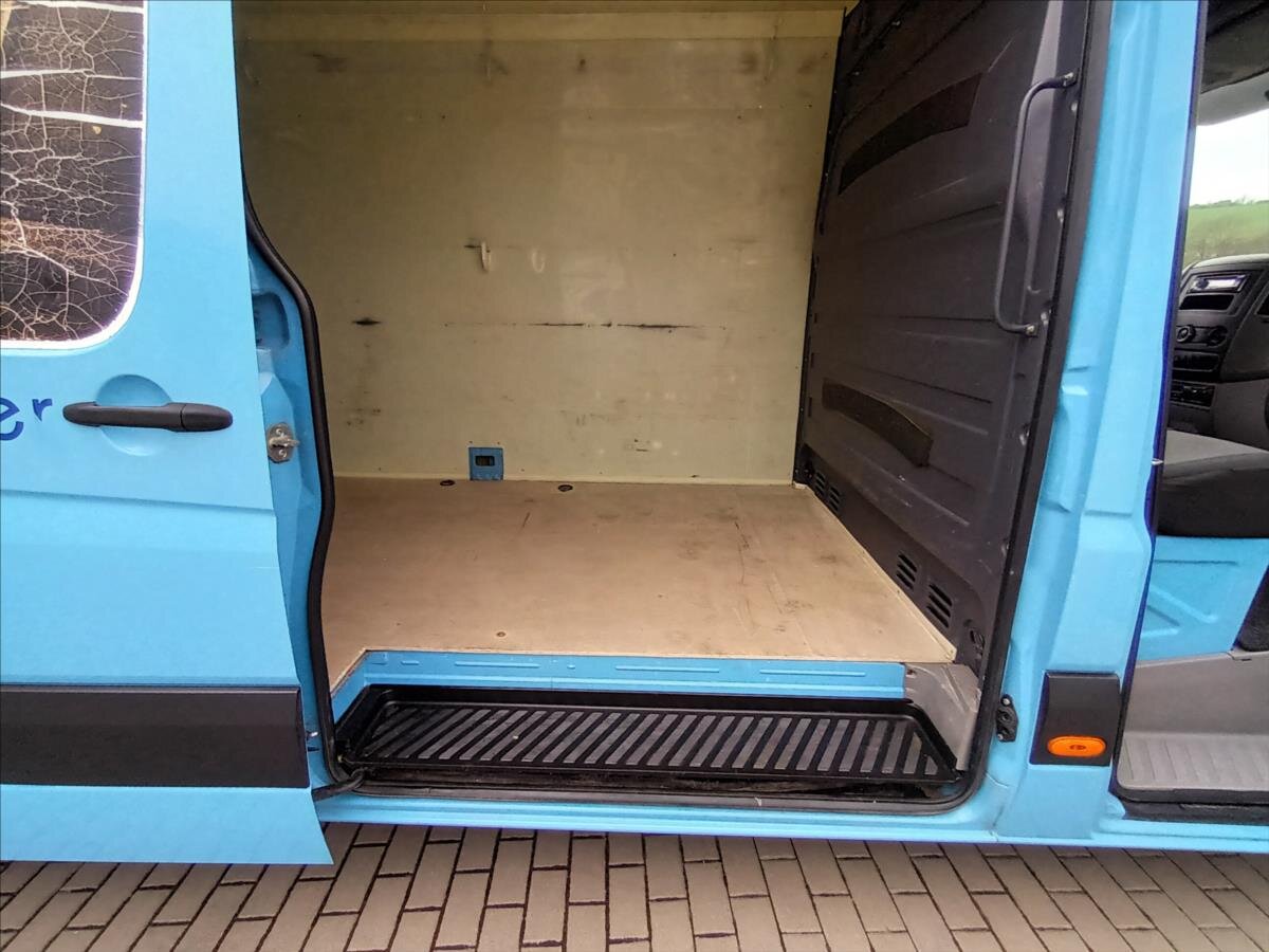 Volkswagen Crafter Skříň 2,0 l 120 kw