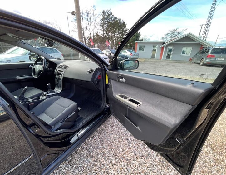 Volvo S40 Sedan 1,6 l 80 kw