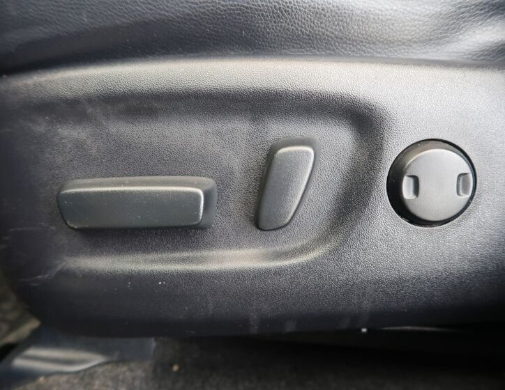 Toyota RAV4 SUV / Terénní 2,5 l 114 kw