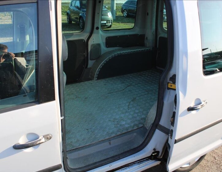 Volkswagen Caddy Skříň 2,0 l 51 kw