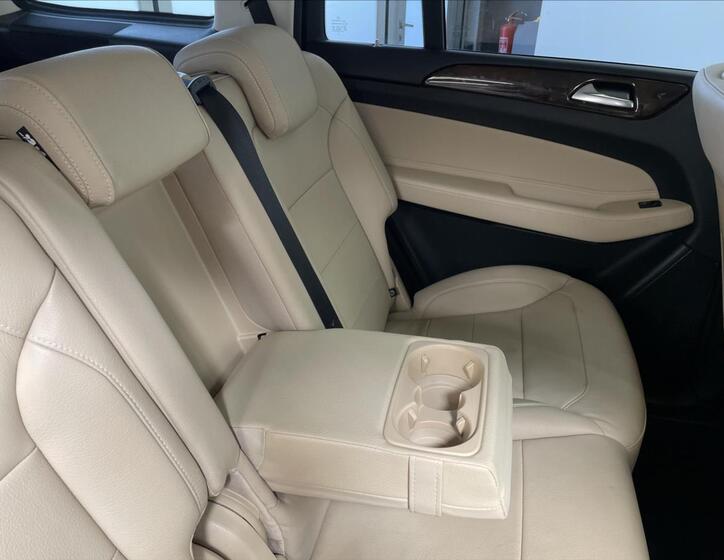 Mercedes-Benz GLS 22