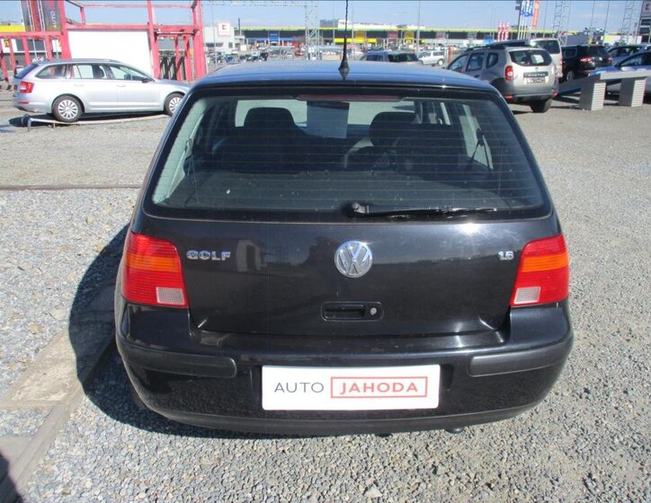 Volkswagen Golf Hatchback 1,6 l 77 kw