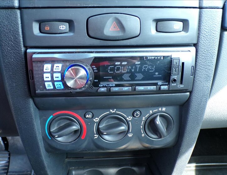 Renault Thalia Sedan / Limuzína 1,1 l 55 kw