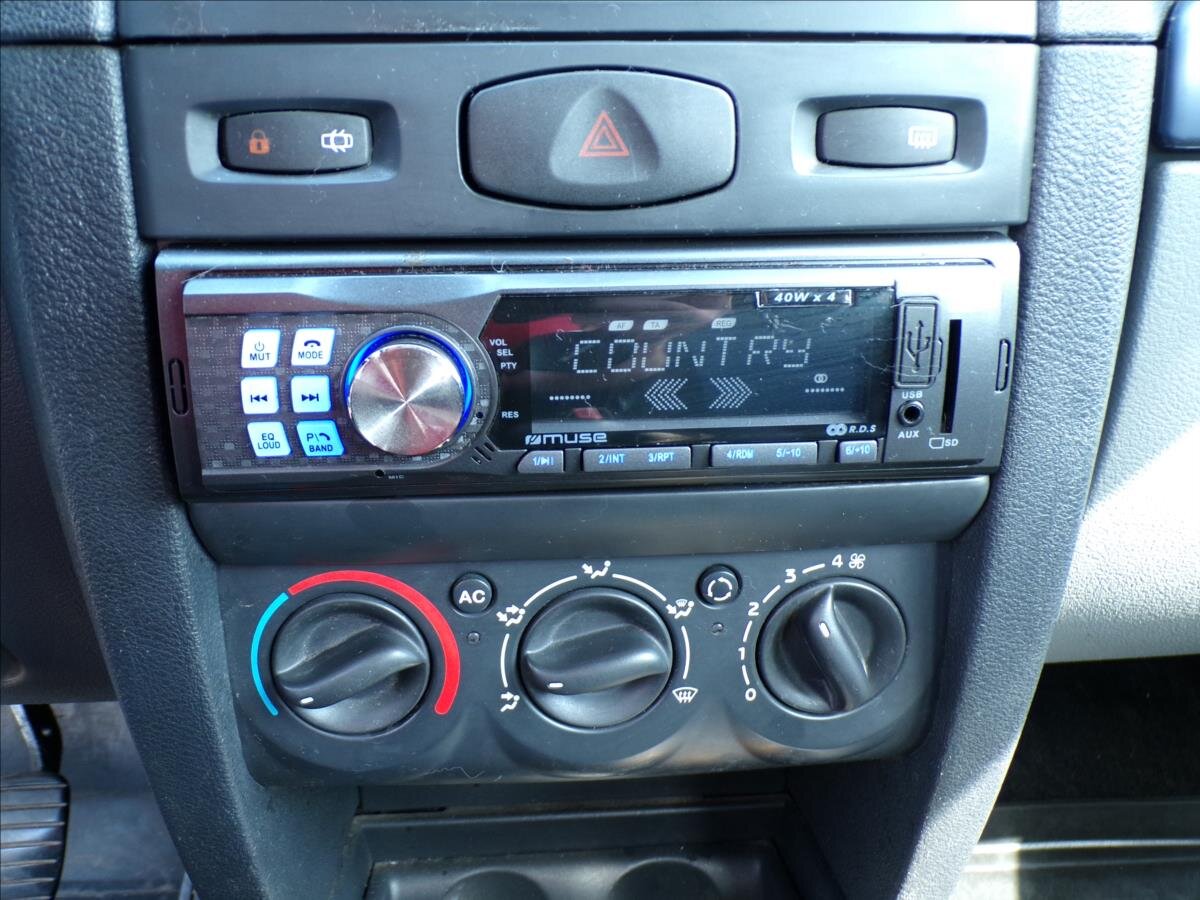 Renault Thalia Sedan / Limuzína 1,1 l 55 kw