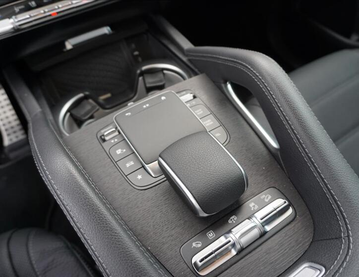 Mercedes-Benz GLS 18