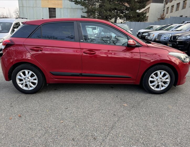 Hyundai i20 Hatchback 1,2 l 61 kw