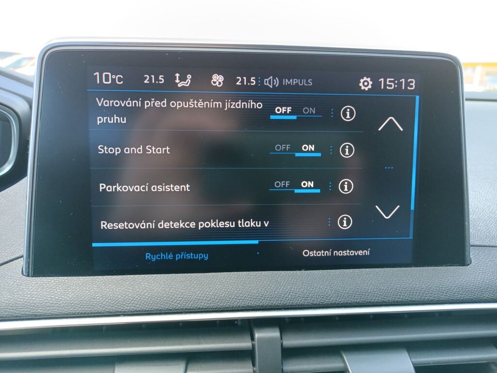 Peugeot 3008 SUV / Terénní 1,6 l 88 kw