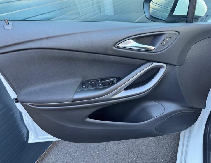 Opel Astra Hatchback 1,4 l 74 kw