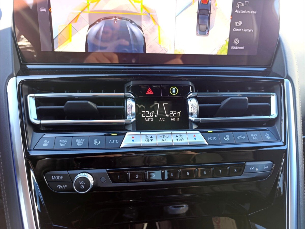 BMW Řada 8 Kupé 4,4 l 390 kw