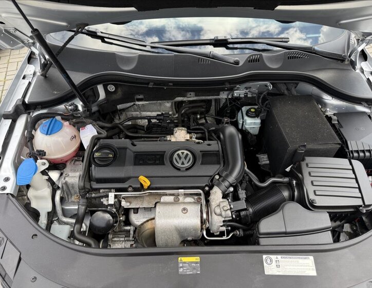 Volkswagen Passat Kombi 1,4 l 90 kw