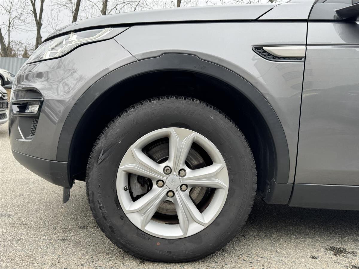 Land Rover Discovery Sport SUV 2,0 l 110 kw
