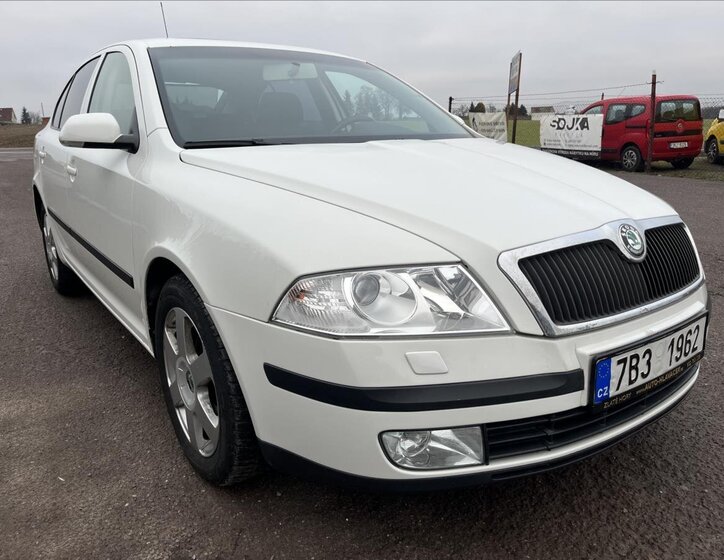 Škoda Octavia Sedan / Limuzína 1,6 l 75 kw