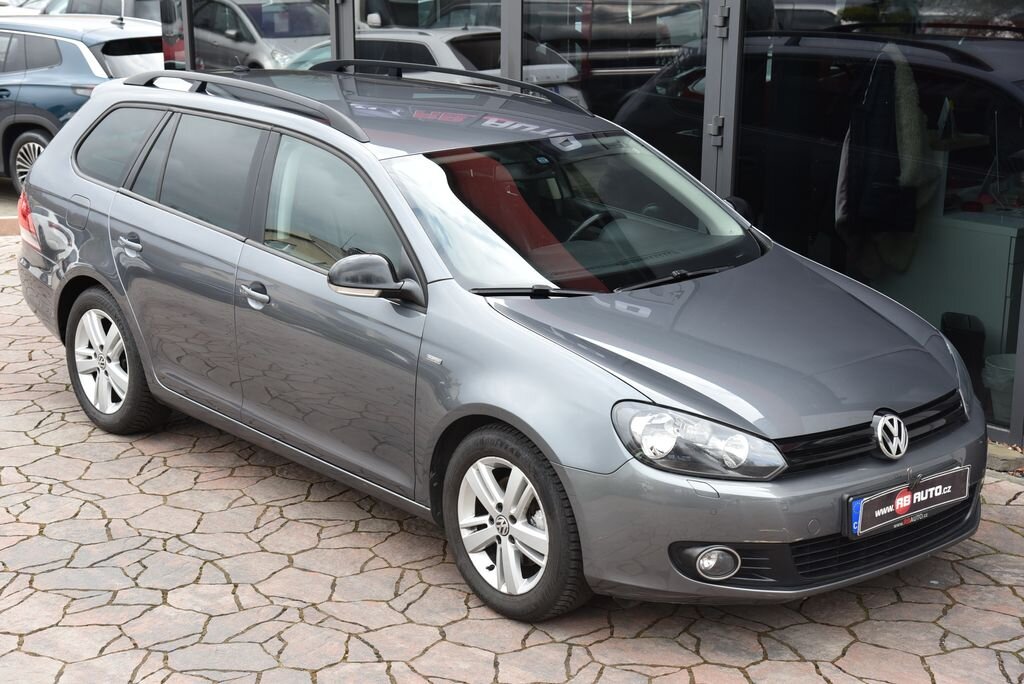 Volkswagen Golf Kombi 1,6 l 77 kw