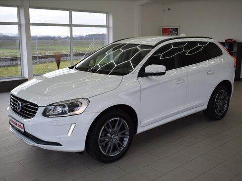 Volvo XC60 SUV 2,4 l 133 kw