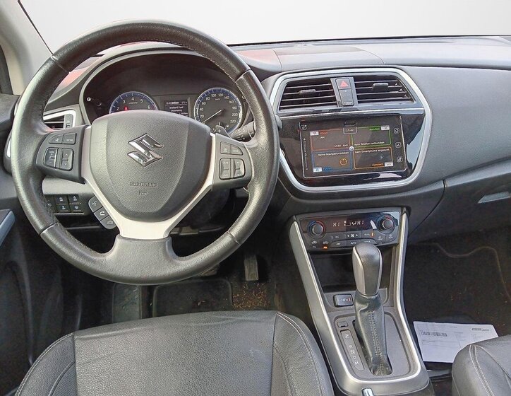 Suzuki SX4 S-Cross SUV / Terénní 1,4 l 103 kw