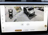 Land Rover Defender 20