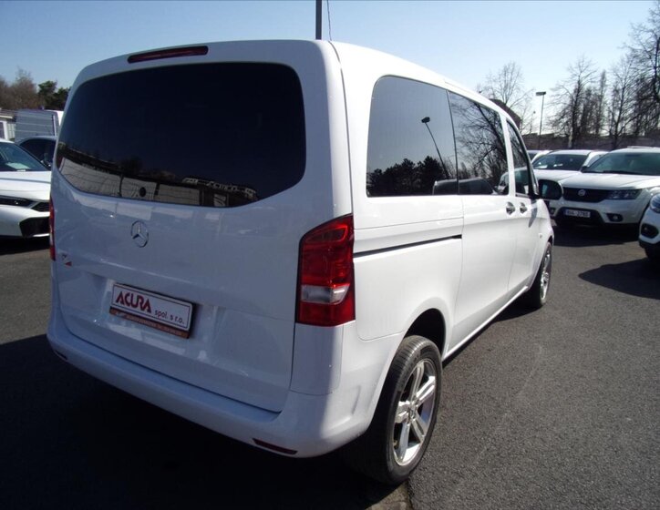 Mercedes-Benz Vito Kombi 2,1 l 120 kw
