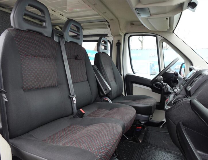 Peugeot Boxer Ostatní 2,2 l 81 kw