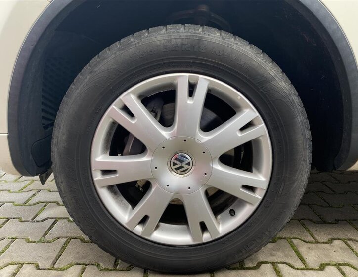 Volkswagen Touareg SUV / Terénní 3,0 l 176 kw