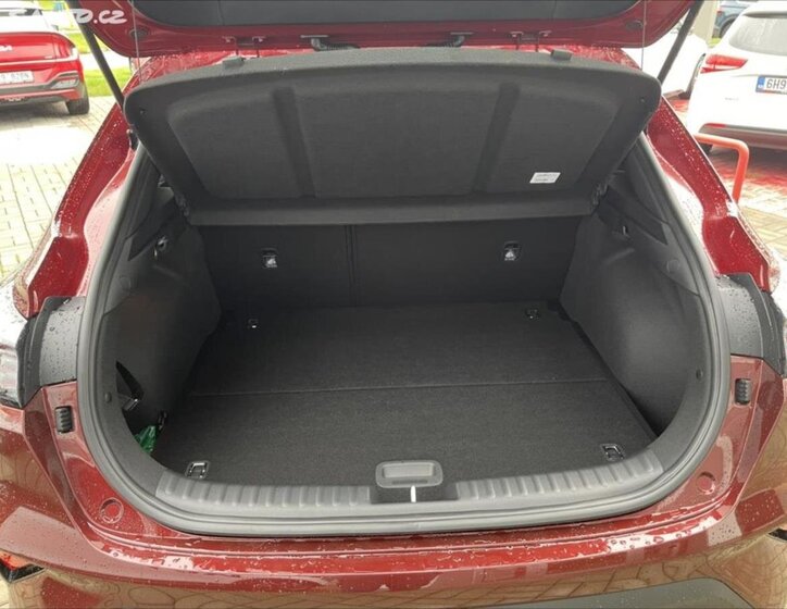 KIA XCeed SUV / Terénní 1,6 l 110 kw