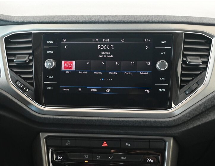 Volkswagen T-Roc SUV / Terénní 1,6 l 85 kw