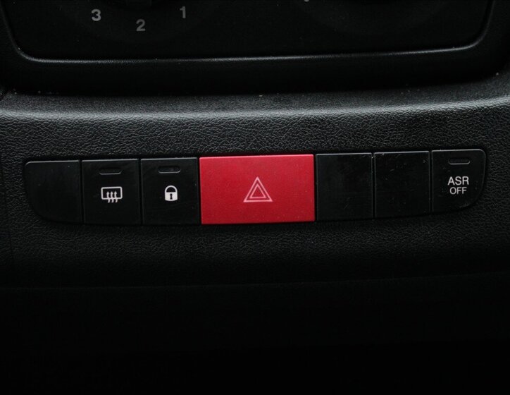 Opel Movano Skříň 2,2 l 103 kw