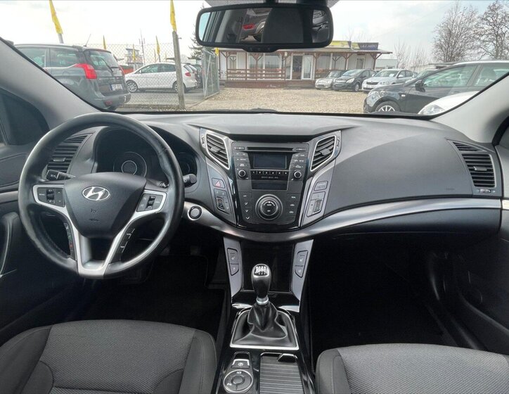 Hyundai i40 Kombi 1,6 l 99 kw