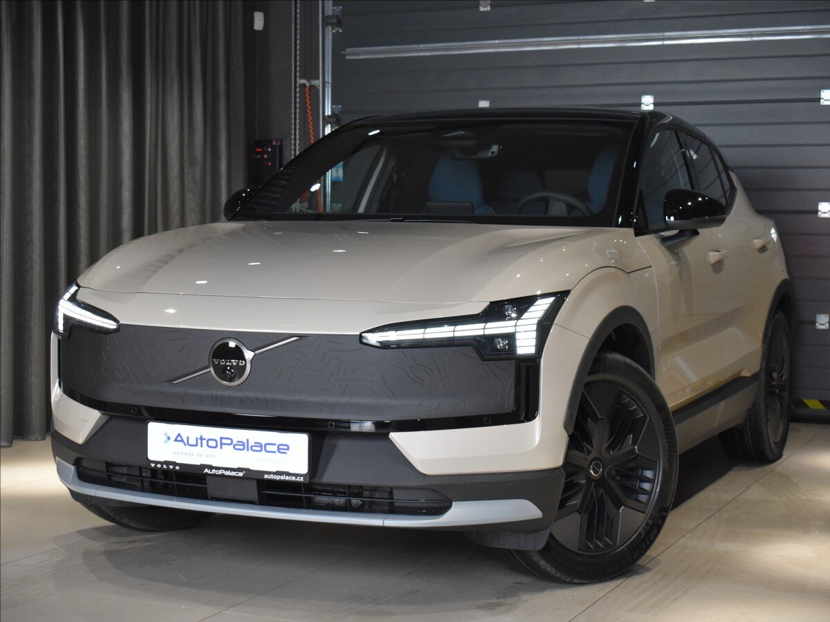 Volvo EX30 SUV / Terénní 0,0 315 kw