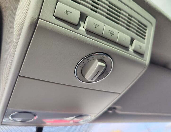 Volkswagen Multivan 18