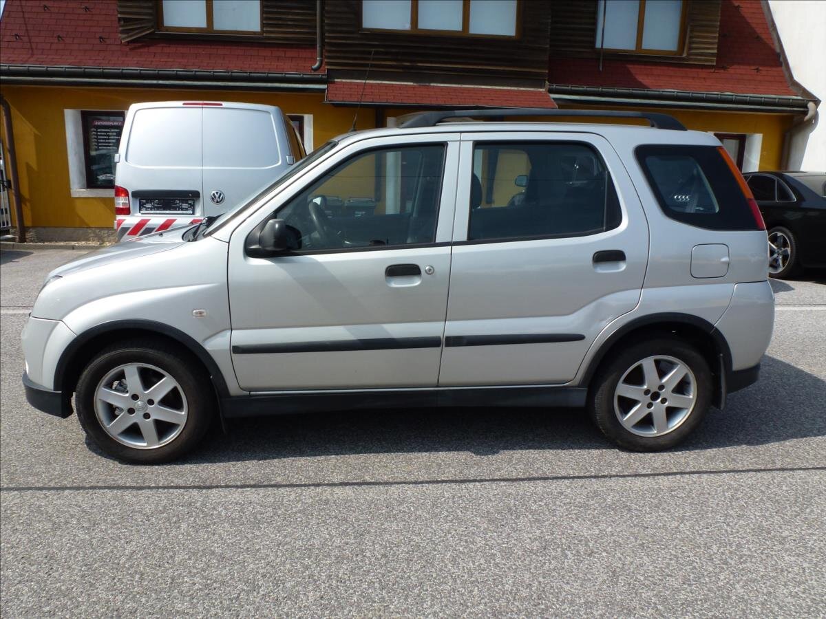 Suzuki Ignis Kombi 1,5 l 73 kw