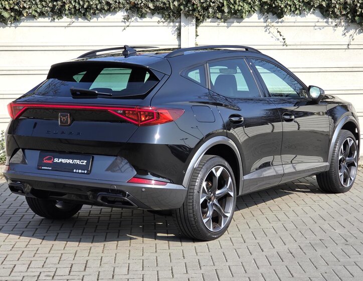 Cupra Formentor SUV / Terénní 2,0 l 140 kw