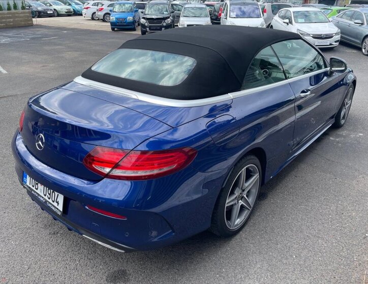 Mercedes-Benz Třídy C Kabriolet 2,1 l 125 kw