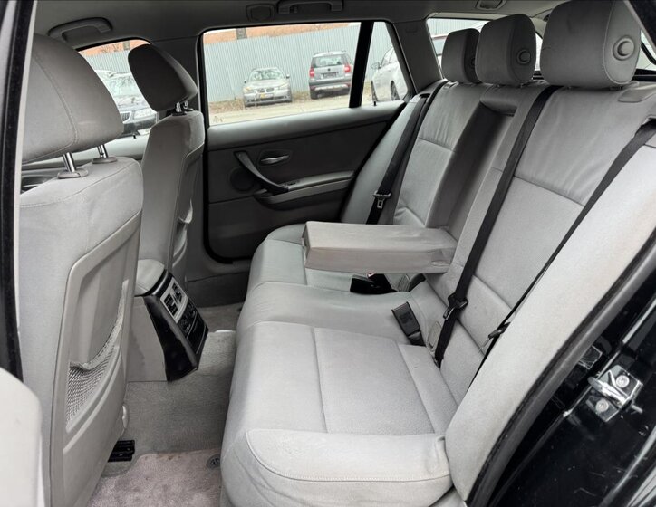 BMW Řada 3 Kombi 2,0 l 120 kw