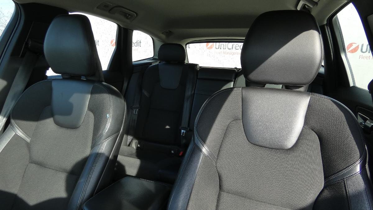 Volvo XC60 SUV / Terénní 2,0 l 140 kw