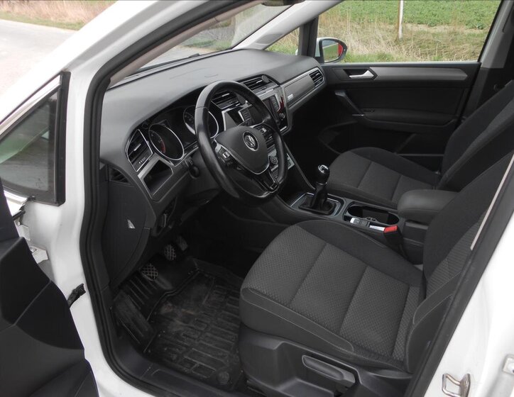 Volkswagen Touran Kombi 2,0 l 110 kw