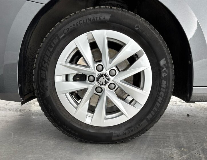 Škoda Fabia Hatchback 999,0 85 kw