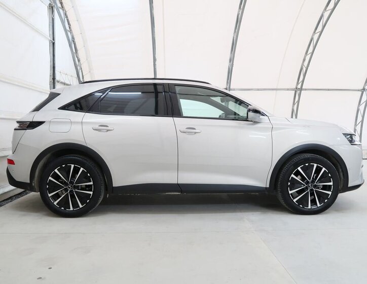 DS Automobiles DS7 Crossback 6